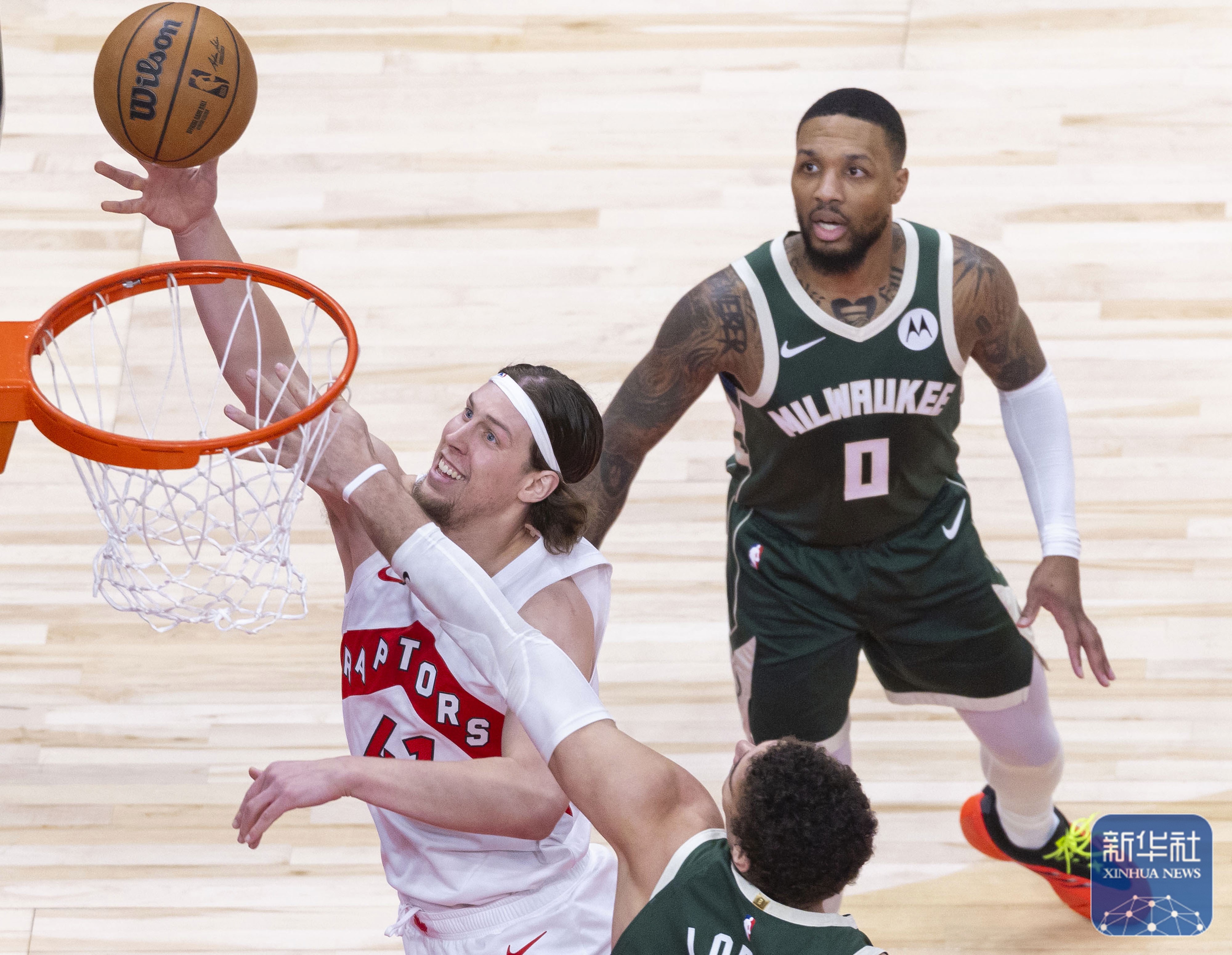 万博网页版登陆界面- 重磅！国际比赛日密尔沃基雄鹿再遭质疑风云突变密尔沃基雄鹿冲刺阶段队长鼓劲，库里怒砍47分